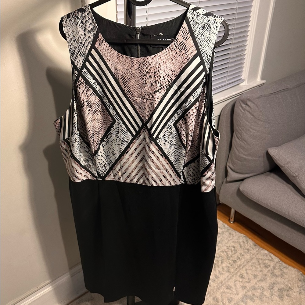 BB Dakota dress for a stylish day in the office. 16